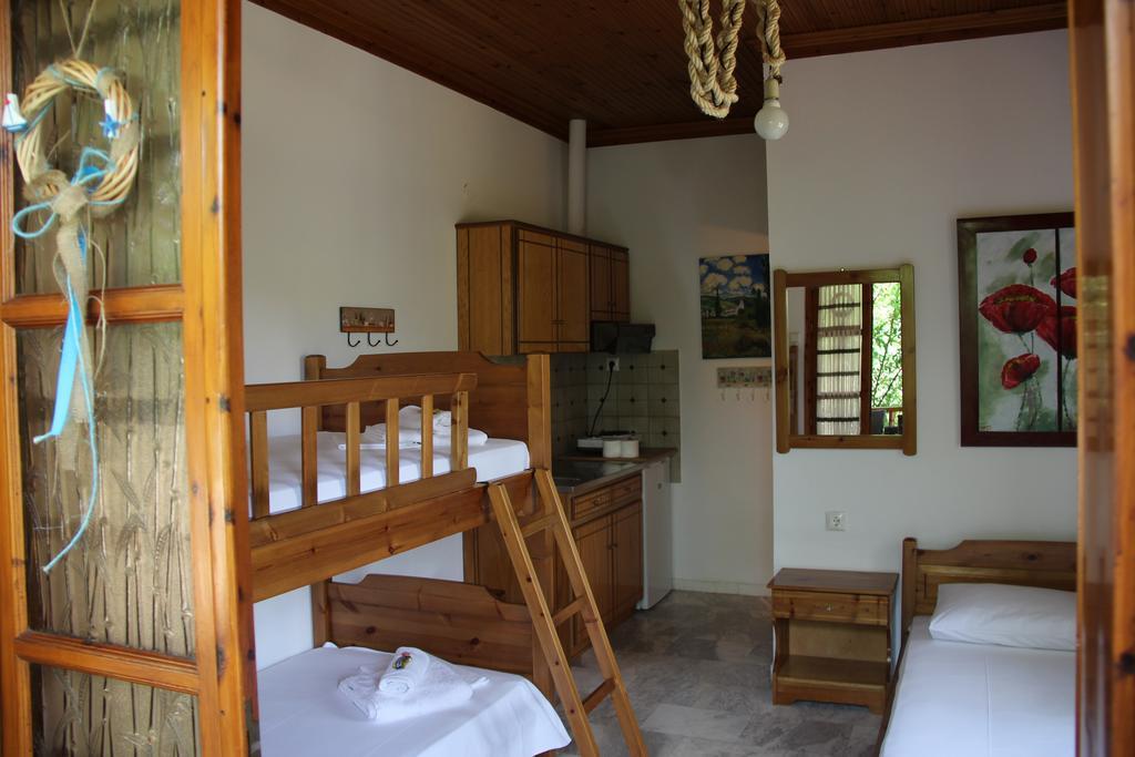 Patroudis House Apartment Skala Rachoni  Room photo